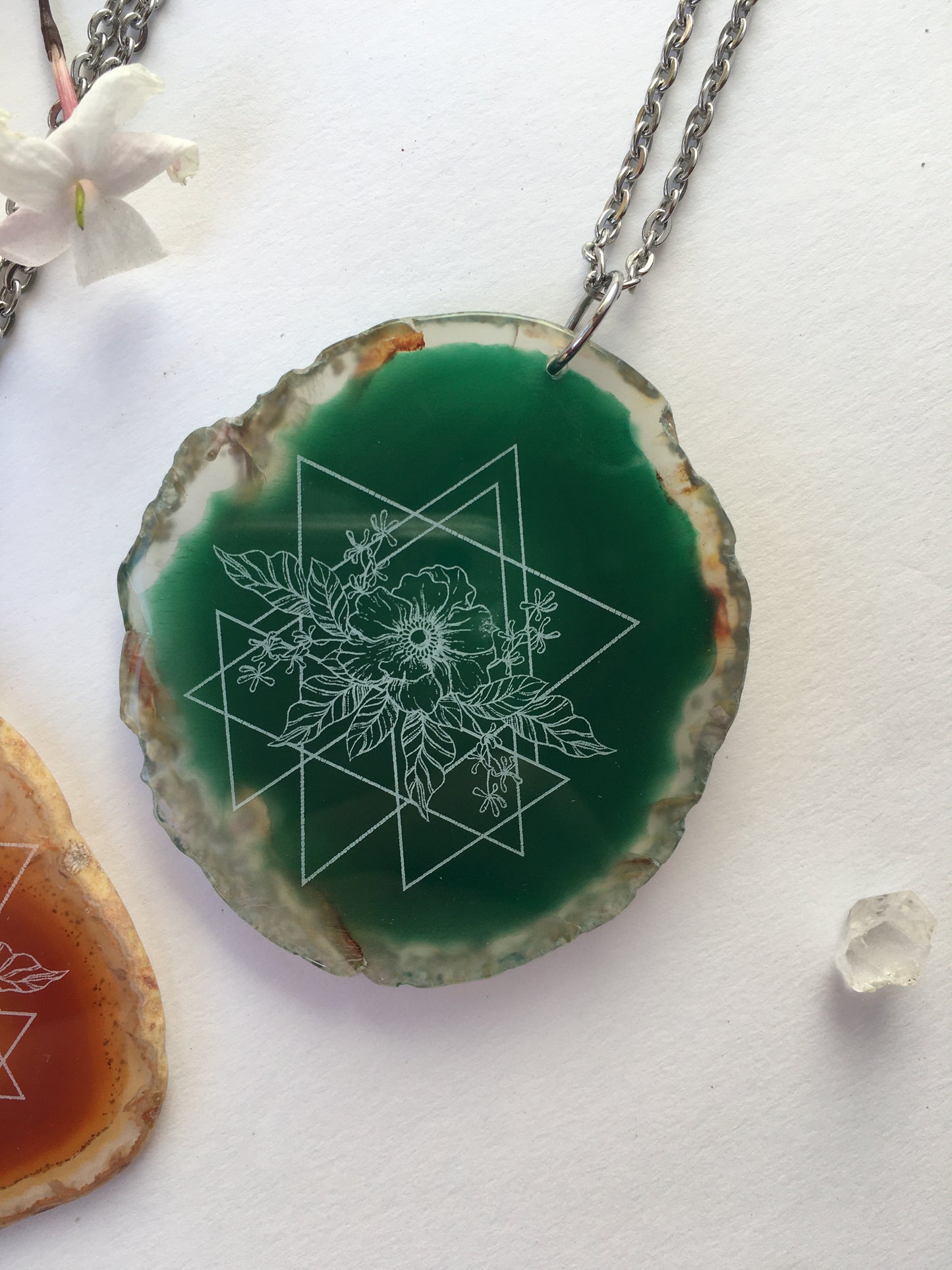 “Wild Geometry” Anemone Flower Agate Slice Pendant Necklace - Flower Essence Collection