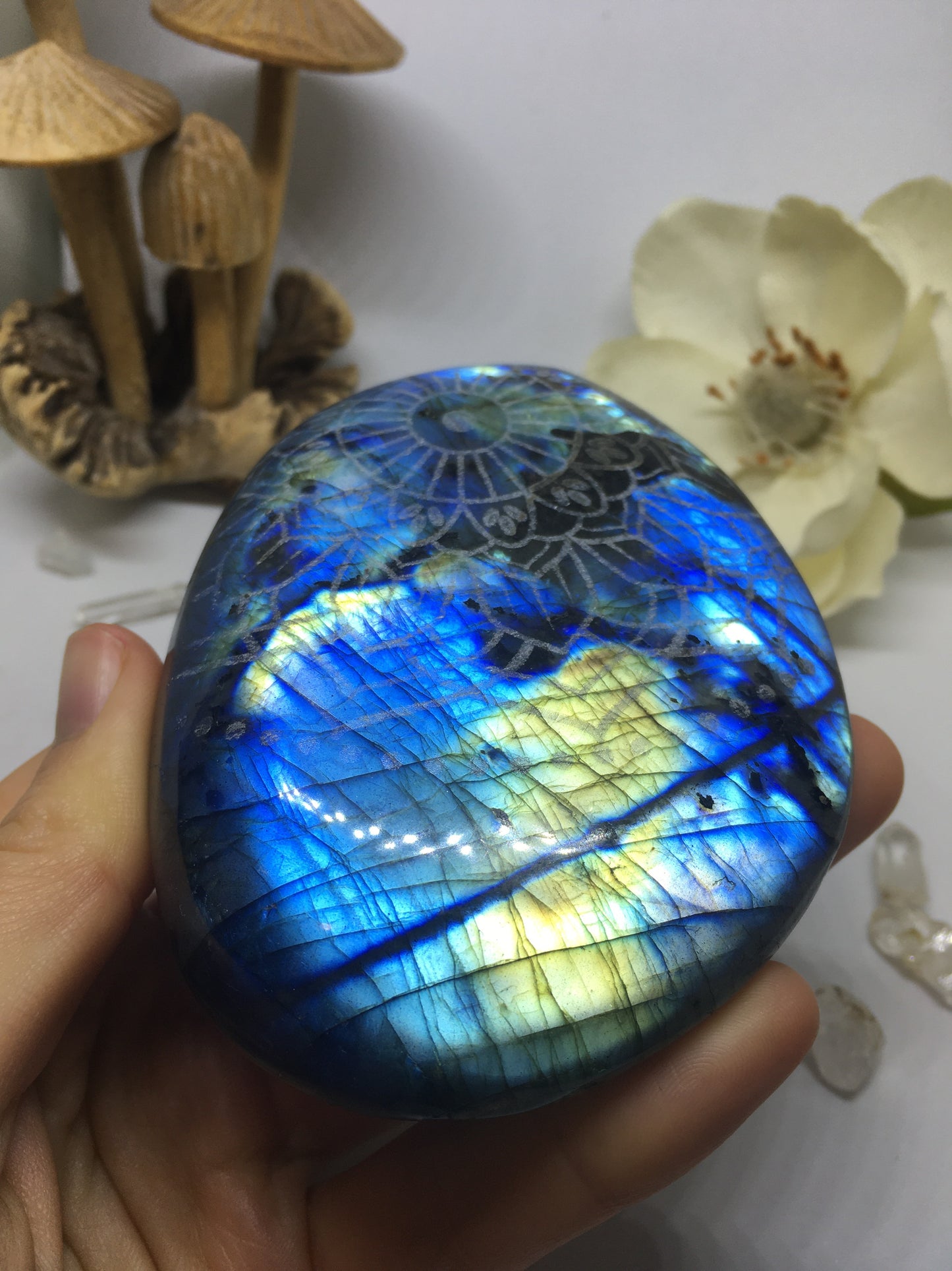 #127 Stunning Extra Flashy Electric Blue and Green Extra Large Labradorite Palmstone Etched with Radiate Bliss Mandala - Fractalista Designs