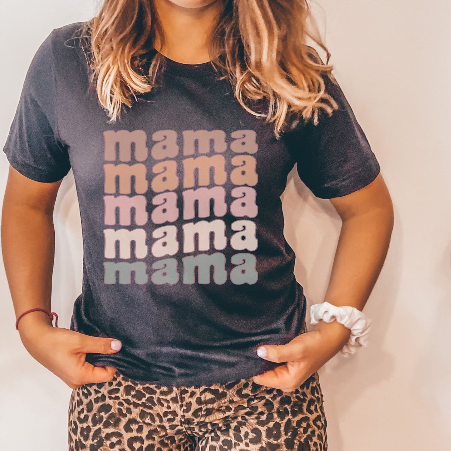 Mama Retro T-Shirt, Stacked Wavy Words