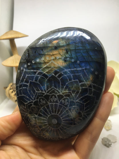 #127 Stunning Extra Flashy Electric Blue and Green Extra Large Labradorite Palmstone Etched with Radiate Bliss Mandala - Fractalista Designs