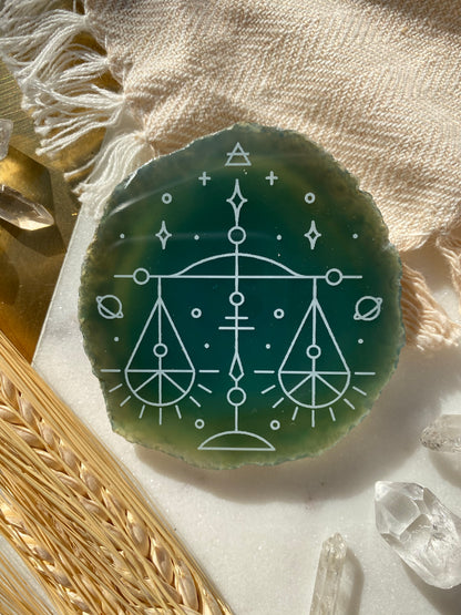 "Balance" Libra Scales Zodiac Agate Slices - Round - Fractalista Designs