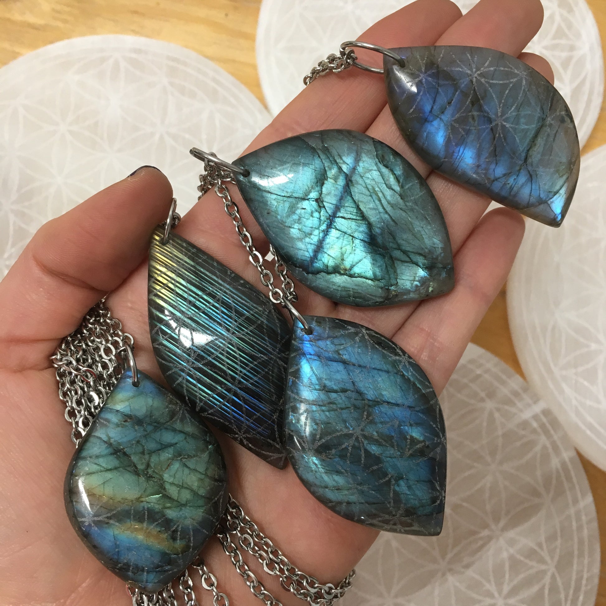 ⚡️FLASH SALE⚡️ Large, Flashy Labradorite Pendant Necklace or Cabochon Etched with Flower of Life Sacred Geometry