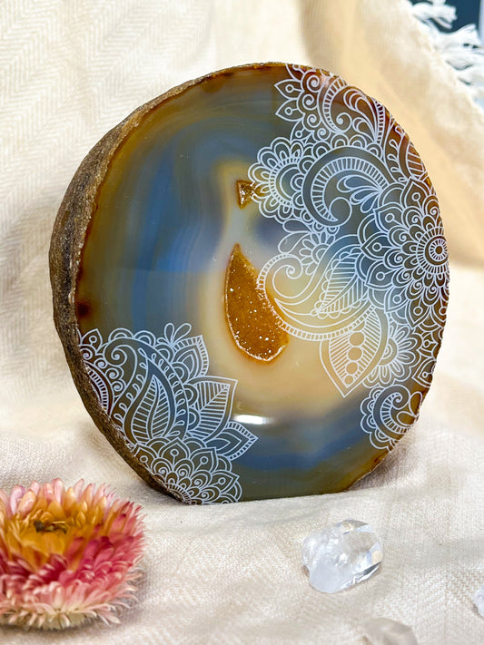 Self Standing Agate Geode etched with Henna Prayer #1