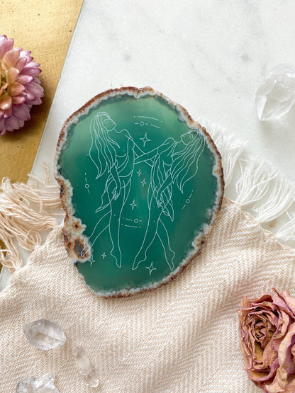 "Dynamic" Gemini Goddess Twins Zodiac Astrology Agate Slices - Fractalista Designs