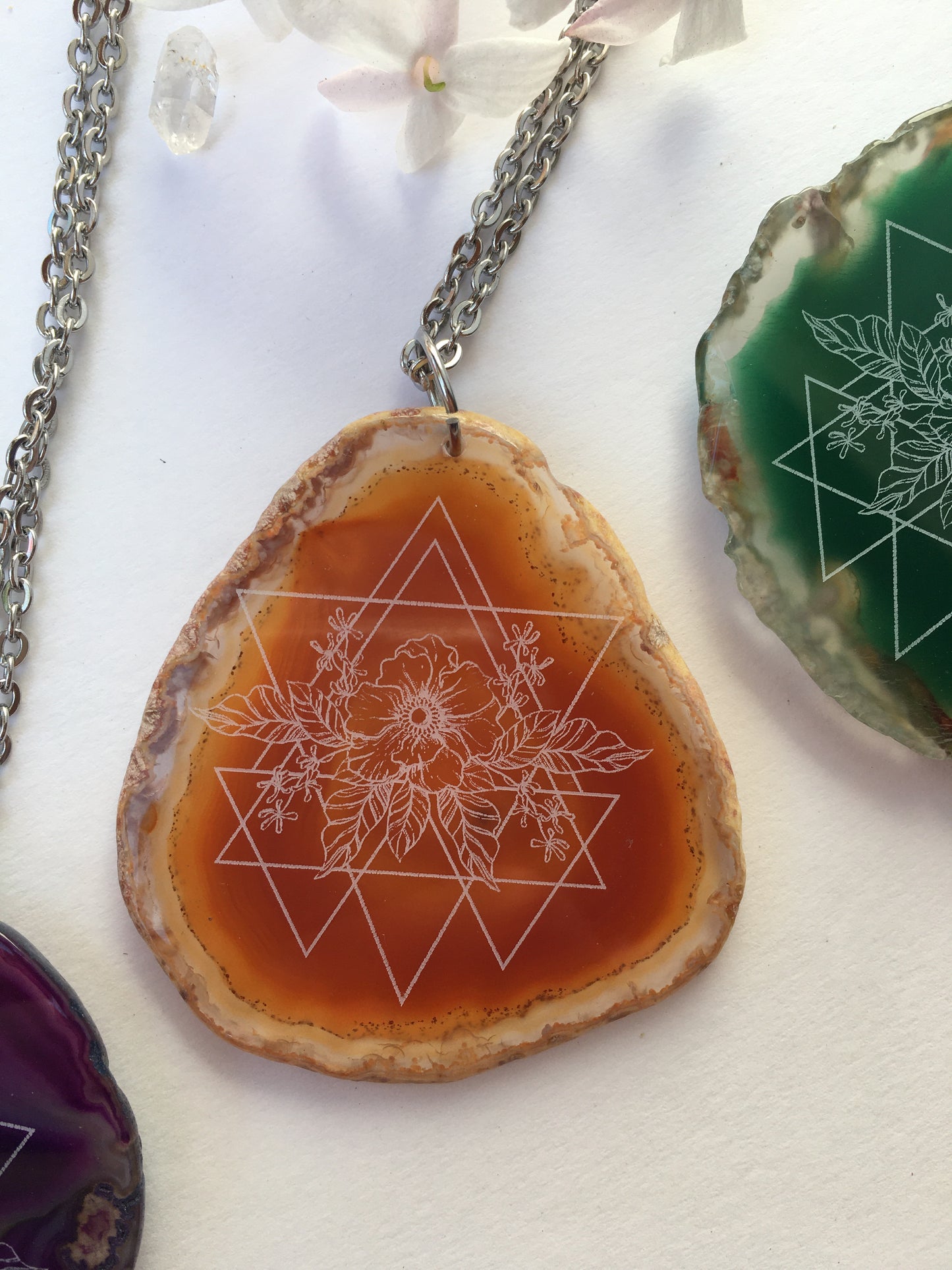 “Wild Geometry” Anemone Flower Agate Slice Pendant Necklace - Flower Essence Collection